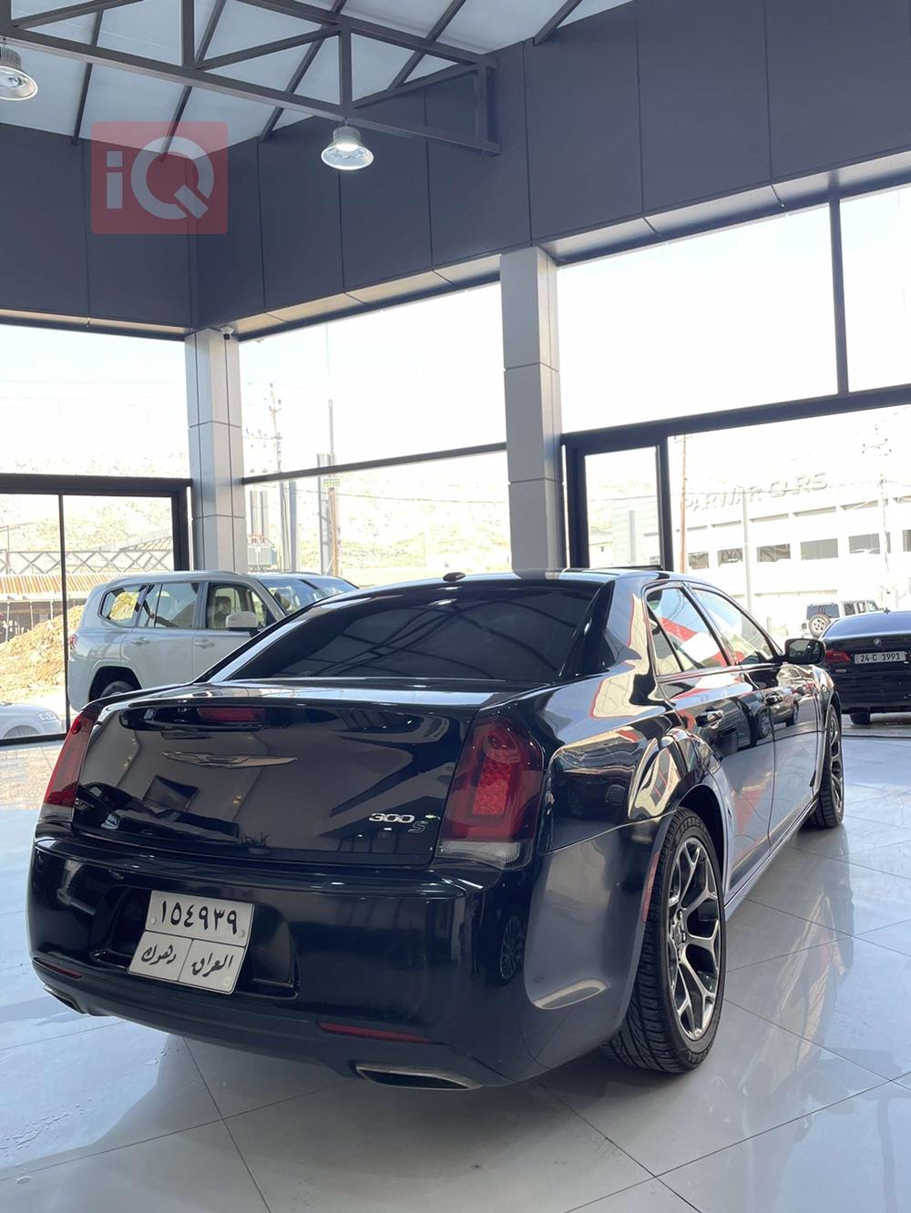 كرايسلر 300